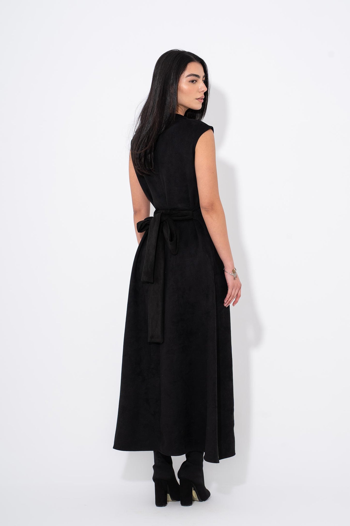 Chic Sleeveless Maxi Dress - Black