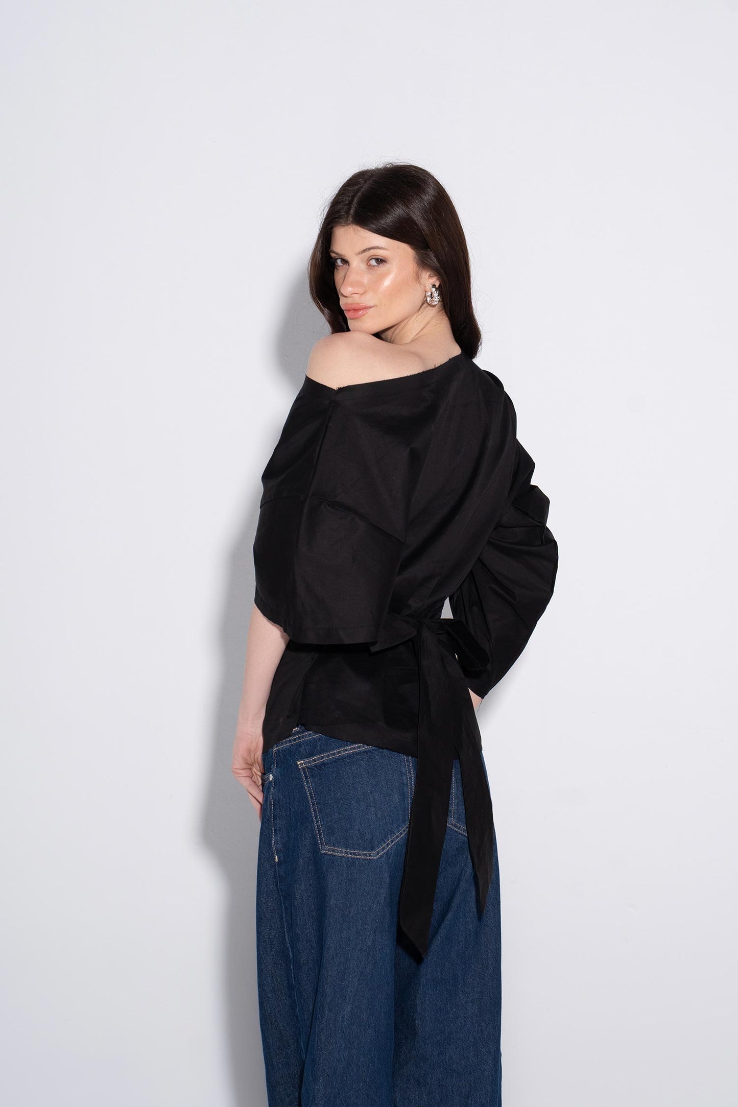 Scarlet One-Shoulder Top - Black