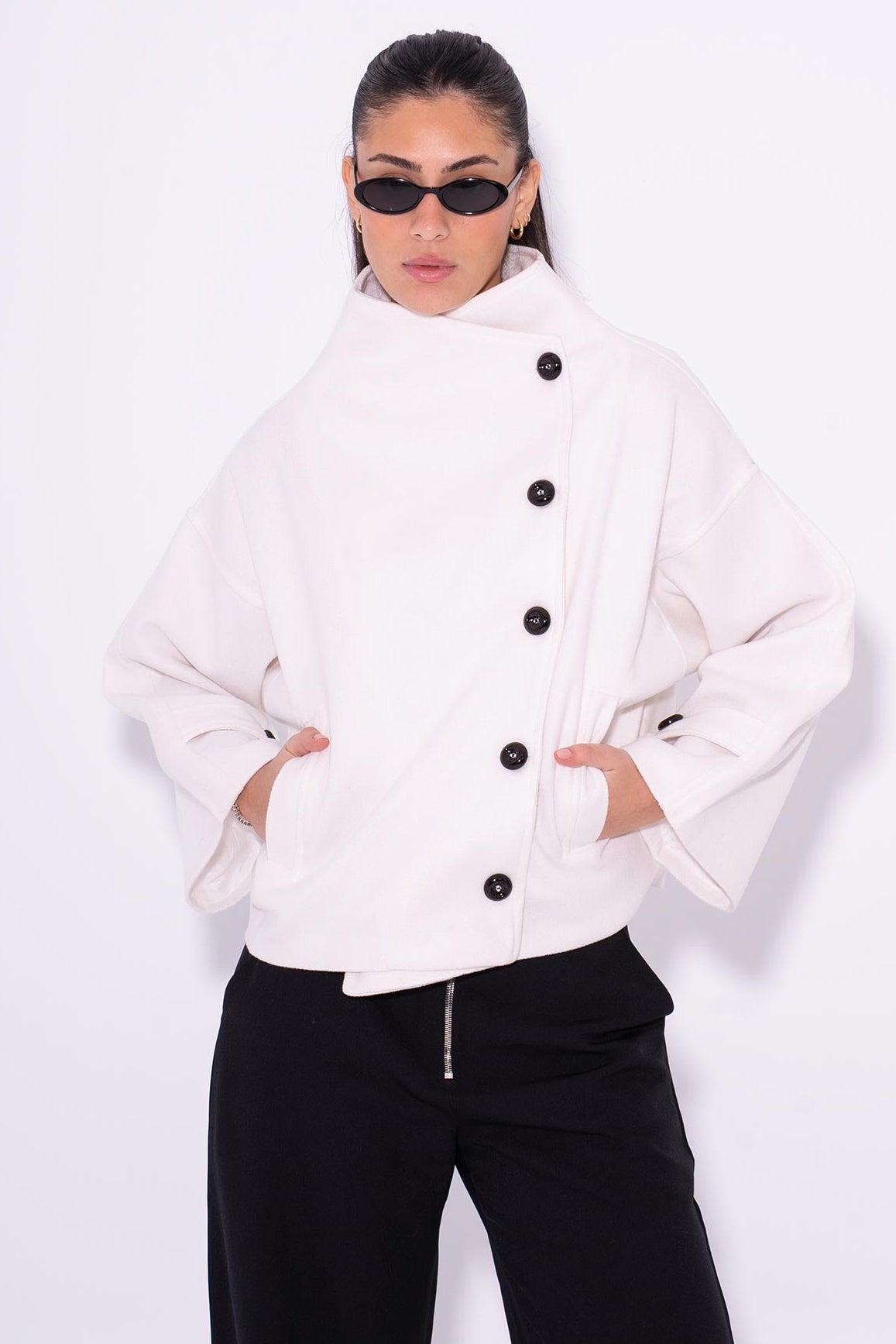 Gokh Button Jacket - White