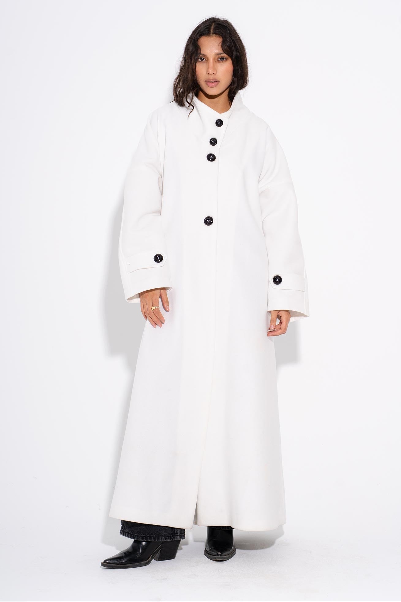 Buttoned Wool Coat - White